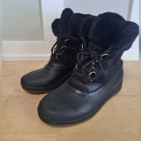 Sperry Women’s Faux Fur Black Winter Boots Size 7 - Picture 5 of 6